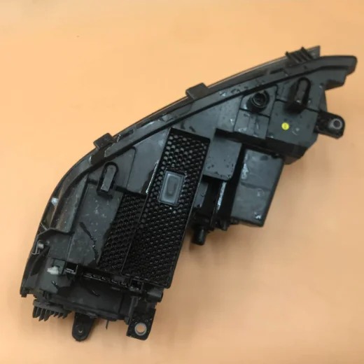 2025 Hot Sale Auto Part Headlights Left Right for VW Virtus Chinese Car Parts OE 19D941773/19D941774